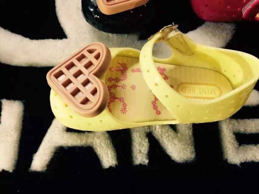 Mini melissa Waffle sandals (6)