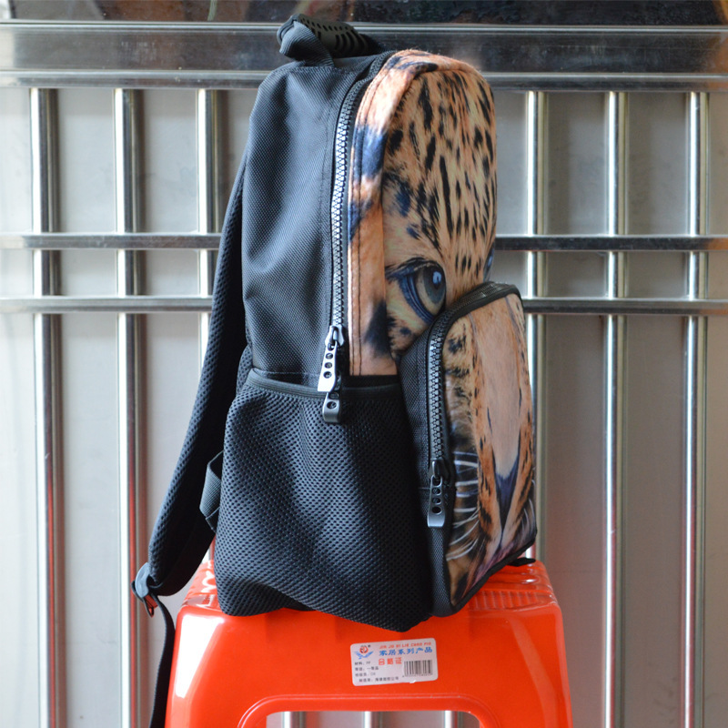 3d    -           bagpack   bookbag