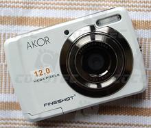 Children gift Free shipping new authentic 12 million pixel digital camera macro camera entry