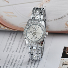 2016 New Fashion Silver Watches Women Quartz Analog Dress Watch relogio feminino Luxury Brand Geneva Diamond