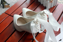 woman high heels bridesmaid shoes white wedding shoes bridal shoes butterfly cul de lampe women
