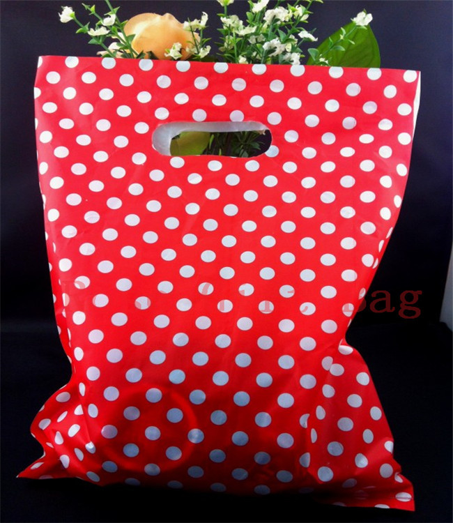 www.bagsaleusa.com : Buy 25x35cm White Round Dots Red Large Plastic Shopping Bags With Handle 100pcs ...