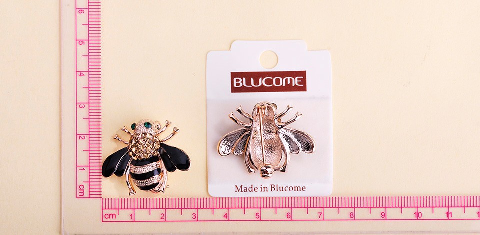 High Quality Bee Brooches Enamel Esmalte Broches 18K Gold Plated Champagne Rhinestone Hijab Pins juego de tronos Halloween joyas