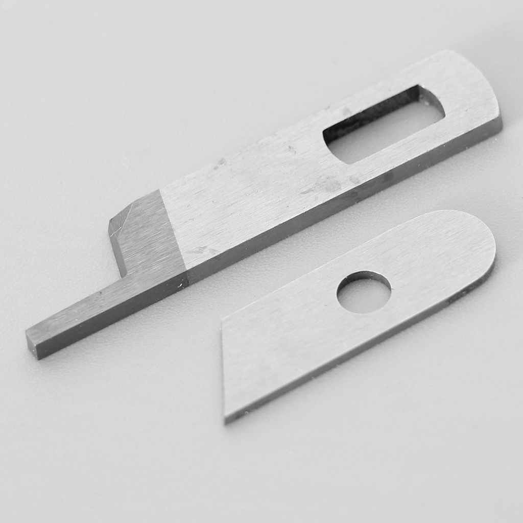 Description Picture 3 of item2Pcs Overlocker Upper Lower Knife Fits for Singer 14CG744 14CG754 14SH644 14SH654 14U544 14U554 14U555 14U557