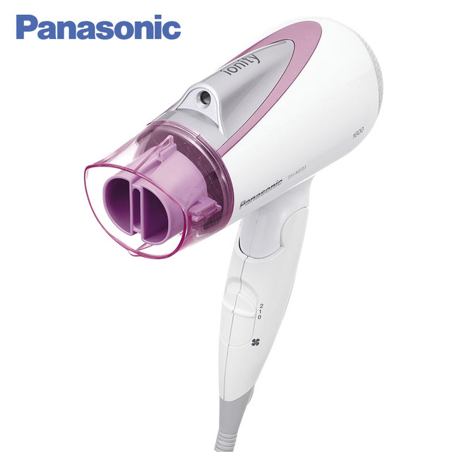 Panasonic EH-NE31-P865 фен оснащен внешним ионизатором, функция бережной сушки при 50C предотвращает повреждение волос. Работает в трех температурных и двух скоростных режимах. Панель снятия статического заряда с волос
