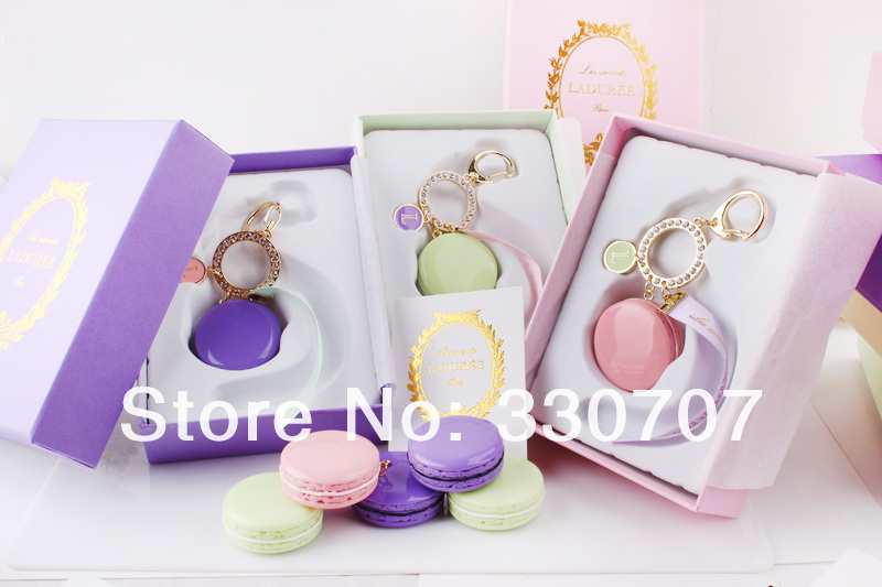 macaron keyring